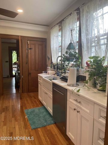 670 E Bay Avenue, Barnegat, NJ 08005