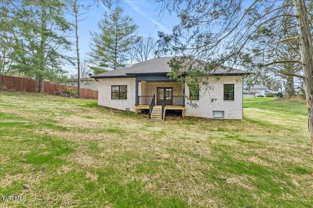 2306 Rambling Road, Johnson City, TN 37604