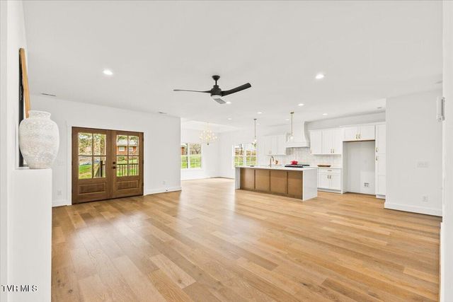 2306 Rambling Road, Johnson City, TN 37604