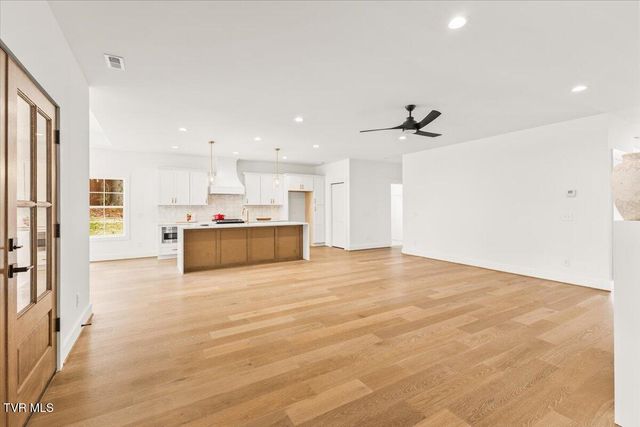 2306 Rambling Road, Johnson City, TN 37604