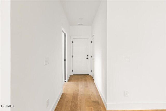 2306 Rambling Road, Johnson City, TN 37604