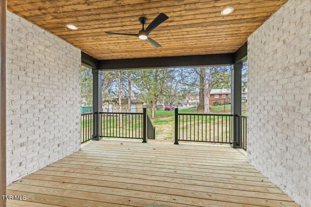 2306 Rambling Road, Johnson City, TN 37604