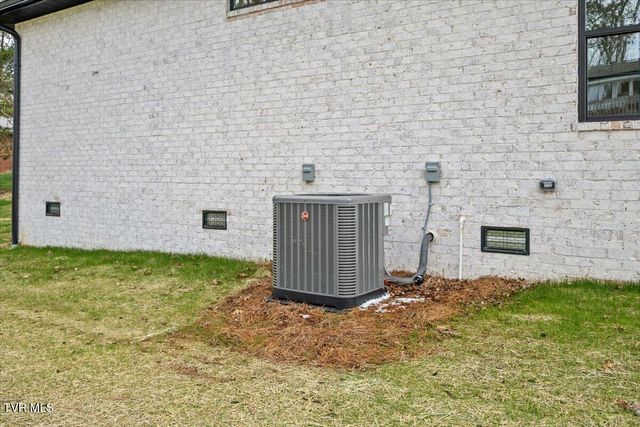 2306 Rambling Road, Johnson City, TN 37604