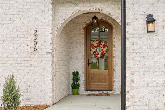 2306 Rambling Road, Johnson City, TN 37604