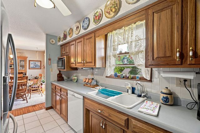 213 SARAZEN DR, Columbia, MO 65202