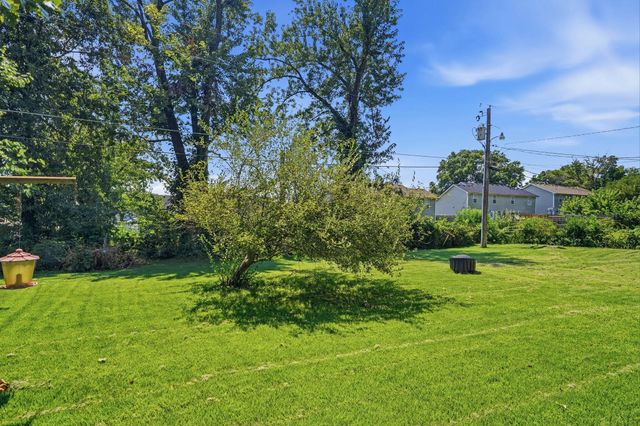 213 SARAZEN DR, Columbia, MO 65202