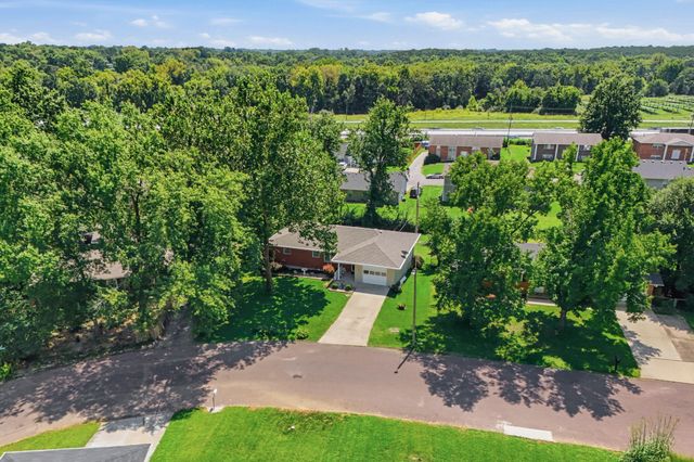 213 SARAZEN DR, Columbia, MO 65202
