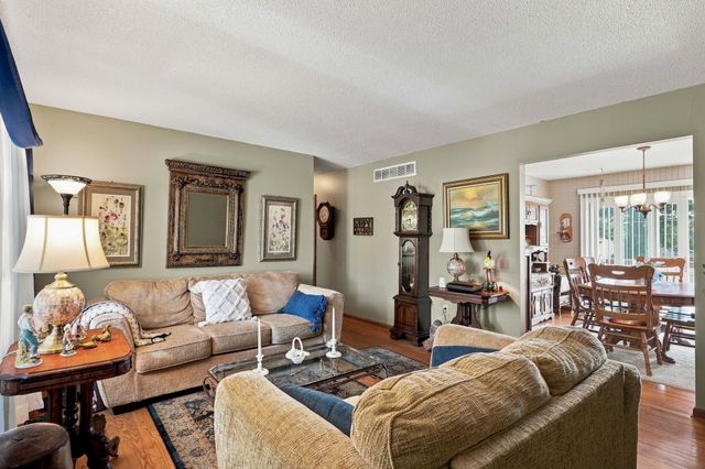 213 SARAZEN DR, Columbia, MO 65202