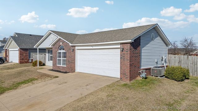 1110 W 24th Street North, Claremore, OK 74017