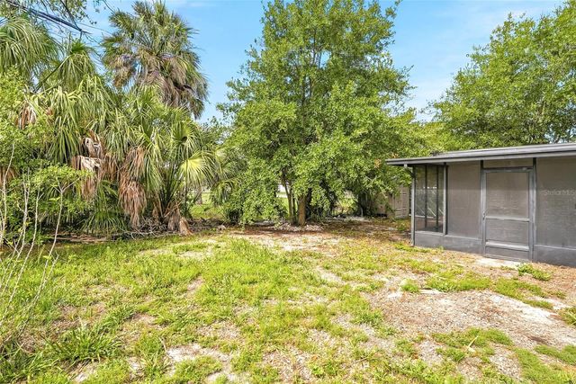 8118 TANGLEWOOD LANE, Tampa, FL 33615