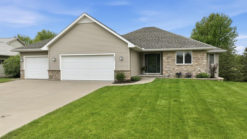 221 Kusilek Street, River Falls, WI 54022