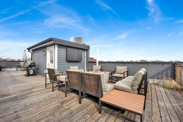 1932 N Drake Avenue 2W, Chicago, IL 60647