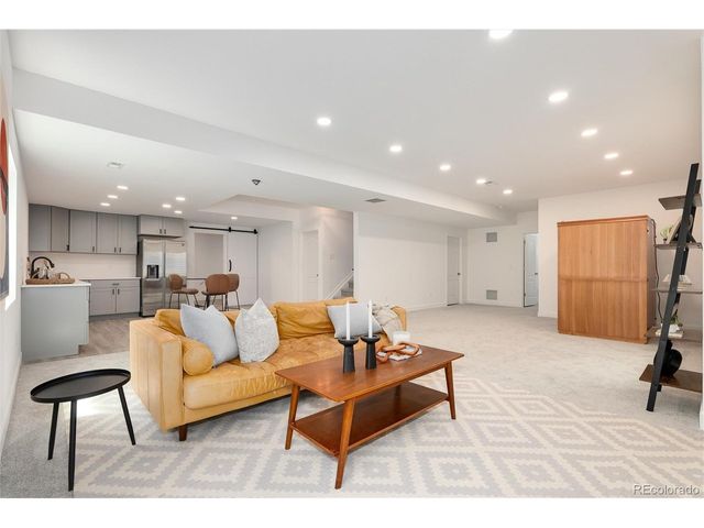 15964 Maroon Bells Dr, Broomfield, CO 80023
