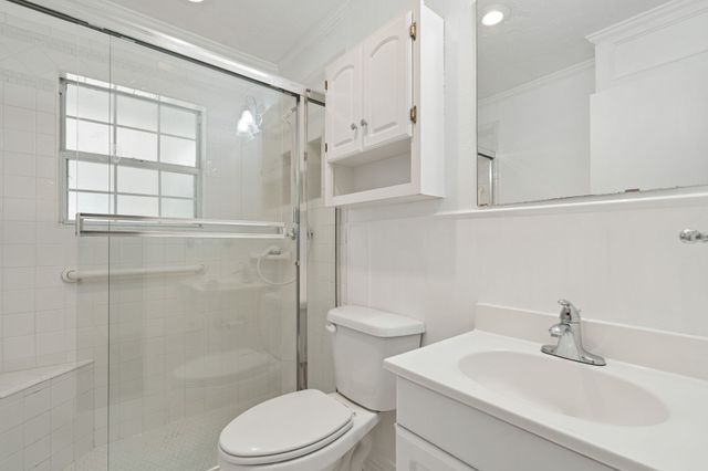 2218 Mountain Lake Road, Dallas, TX 75224