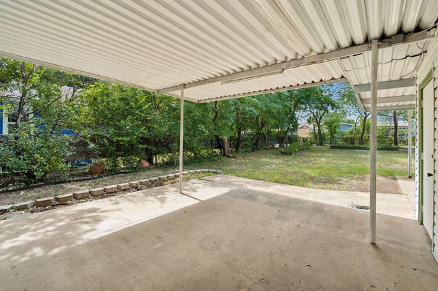 2218 Mountain Lake Road, Dallas, TX 75224