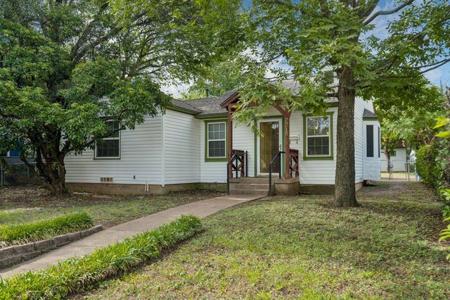 2218 Mountain Lake Road, Dallas, TX 75224