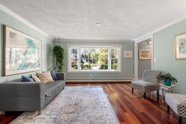 45 Woodmere Dr, Sudbury, MA 01776