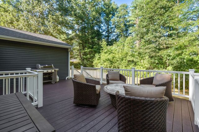 45 Woodmere Dr, Sudbury, MA 01776