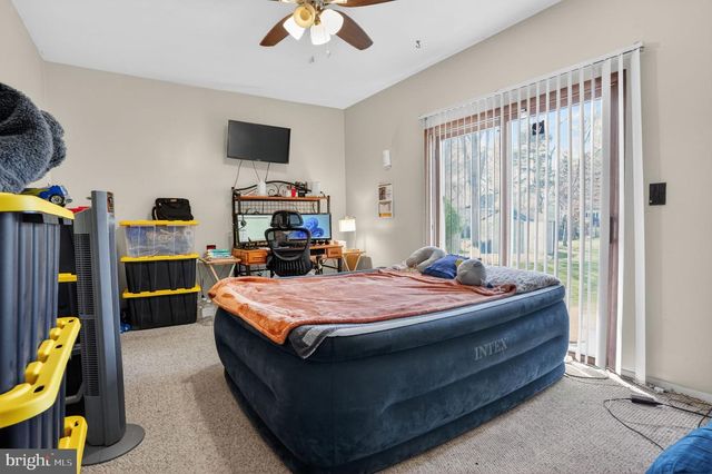 1183 LOWER FERRY RD, Trenton, NJ 08618