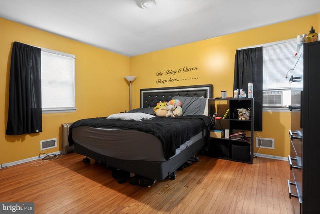 1183 LOWER FERRY RD, Trenton, NJ 08618