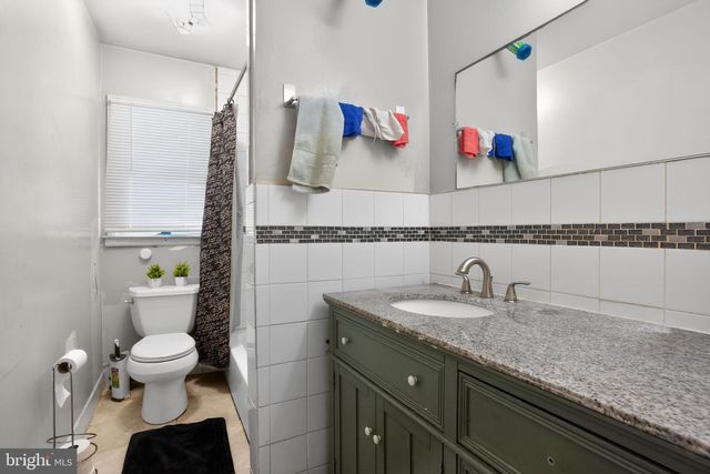 1183 LOWER FERRY RD, Trenton, NJ 08618