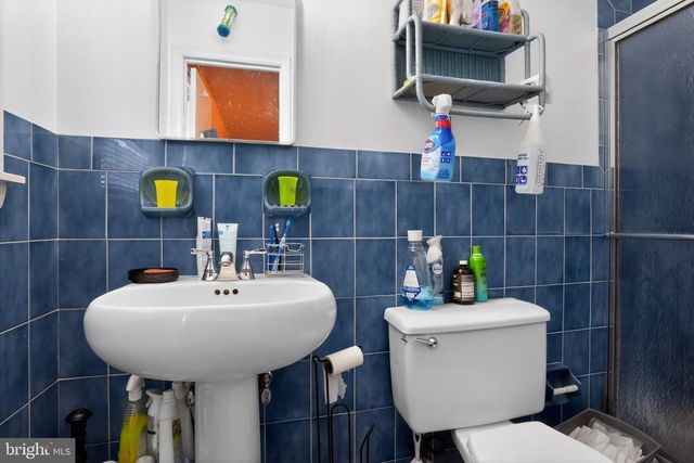 1183 LOWER FERRY RD, Trenton, NJ 08618