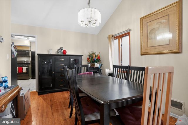 1183 LOWER FERRY RD, Trenton, NJ 08618