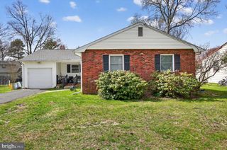 1183 LOWER FERRY RD, Trenton, NJ 08618