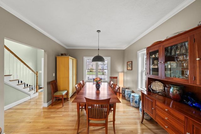 697 Salisbury, Worcester, MA 01609