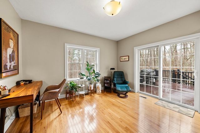 697 Salisbury, Worcester, MA 01609