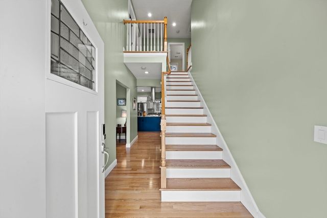 697 Salisbury, Worcester, MA 01609