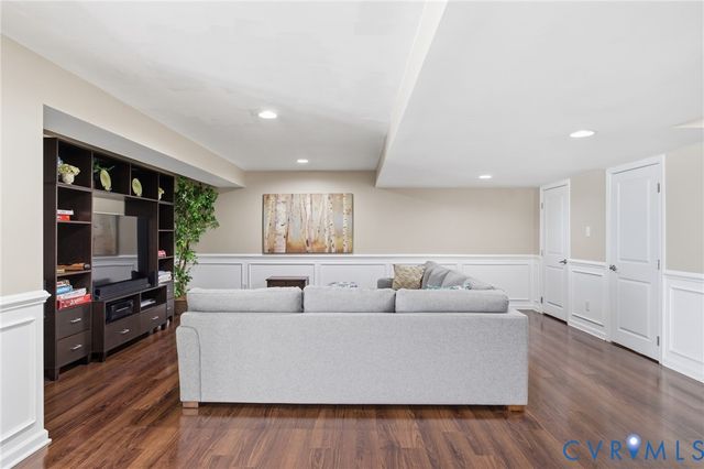 4201 Allenbend Rd, Glen Allen, VA 23060