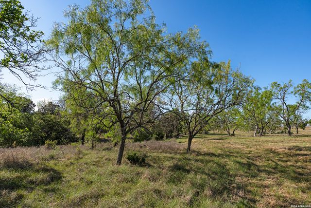 0017 Clearwater, Comfort, TX 78013
