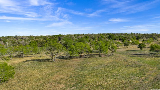 0017 Clearwater, Comfort, TX 78013