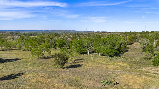 0017 Clearwater, Comfort, TX 78013