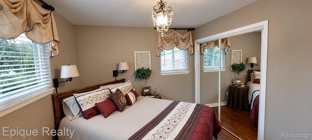 3278 Schoolhouse Drive, Waterford Charter Township, MI 48329