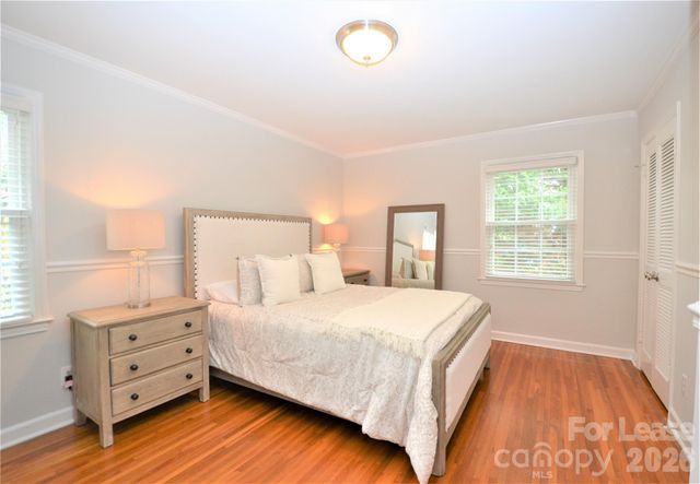 2409 Huntingtowne Farms Lane, Charlotte, NC 28210