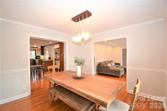 2409 Huntingtowne Farms Lane, Charlotte, NC 28210