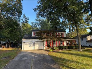 1845 Celeste Circle, Austintown, OH 44511