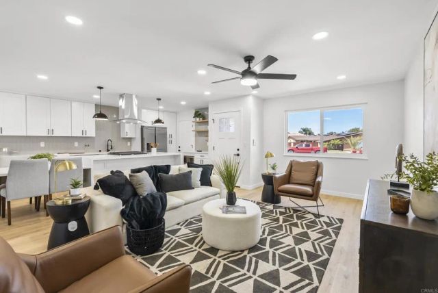 4039 Enero Way, San Diego, CA 92154