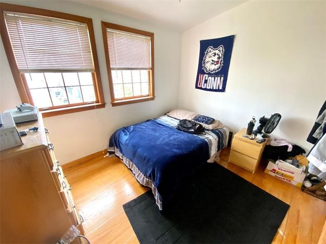 32 McAllister Street, Newport, RI 02840