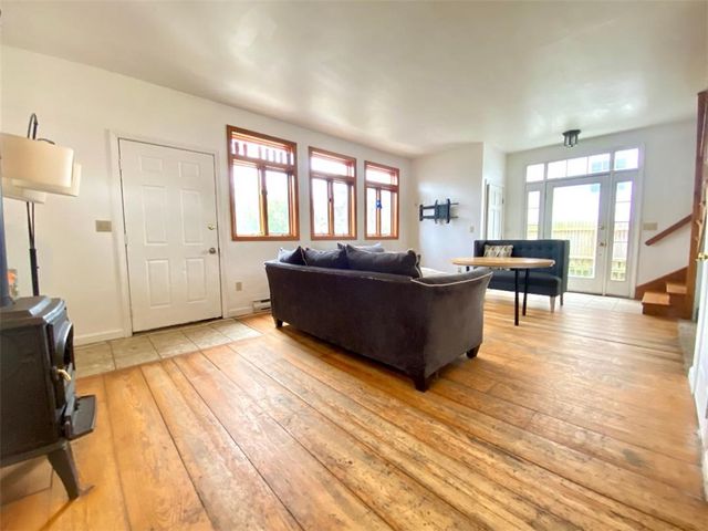 32 McAllister Street, Newport, RI 02840