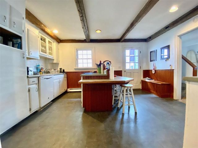 32 McAllister Street, Newport, RI 02840