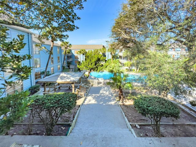 8100 Seawall Boulevard 370, Galveston, TX 77551