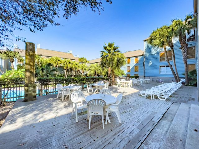 8100 Seawall Boulevard 370, Galveston, TX 77551