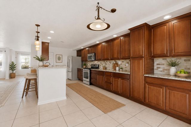 5016 Mira Vista Drive NE, Rio Rancho, NM 87144