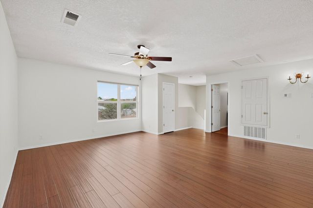 5016 Mira Vista Drive NE, Rio Rancho, NM 87144