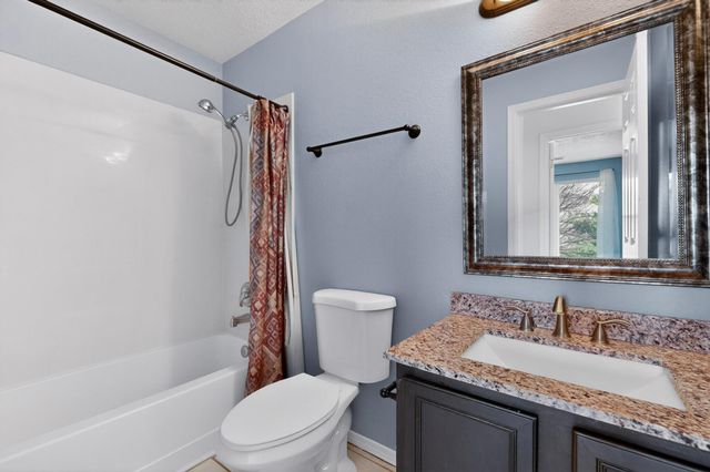5016 Mira Vista Drive NE, Rio Rancho, NM 87144