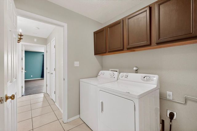 5016 Mira Vista Drive NE, Rio Rancho, NM 87144