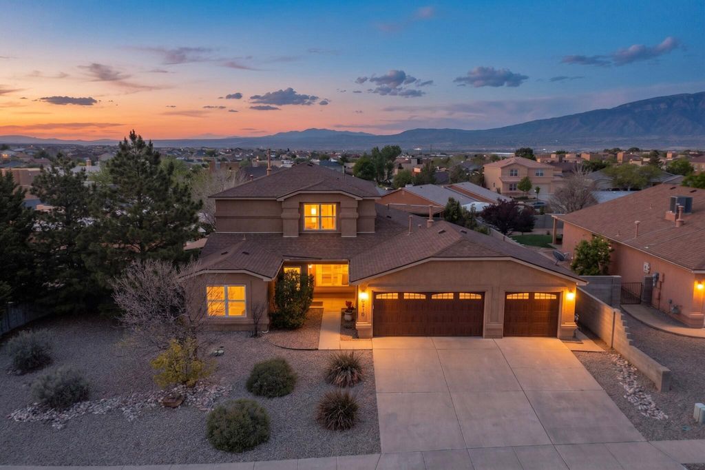 5016 Mira Vista Drive NE, Rio Rancho, NM 87144